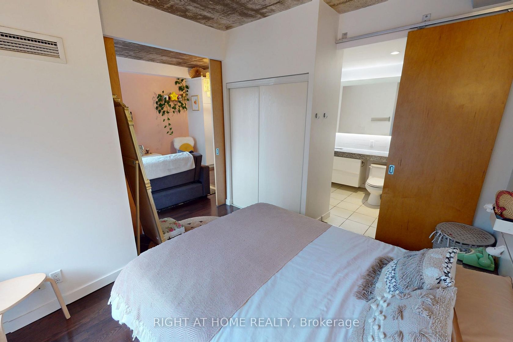 Photo 21 at 403 - 1 Shaw Street, Niagara, Toronto Photo 21 at 403 - 1 Shaw Street, Niagara, Toronto