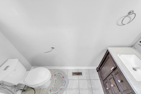 Photo 28 at 4 Boulding Drive, Aurora Heights, Aurora