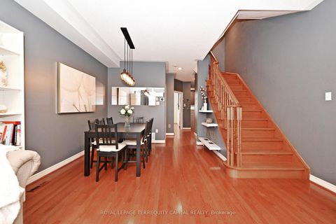 Photo 9 at 20 - 38 Hunt Avenue, Mill Pond, Richmond Hill