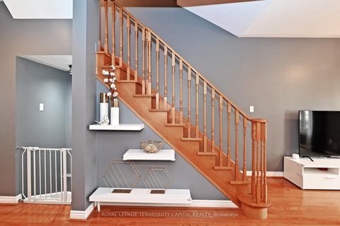 Photo 17 at 20 - 38 Hunt Avenue, Mill Pond, Richmond Hill