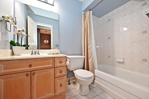 Photo 33 at 20 - 38 Hunt Avenue, Mill Pond, Richmond Hill