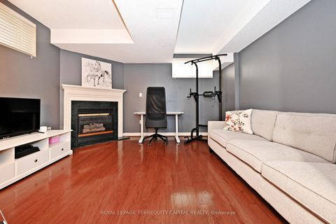 Photo 36 at 20 - 38 Hunt Avenue, Mill Pond, Richmond Hill