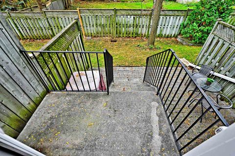 Photo 37 at 20 - 38 Hunt Avenue, Mill Pond, Richmond Hill