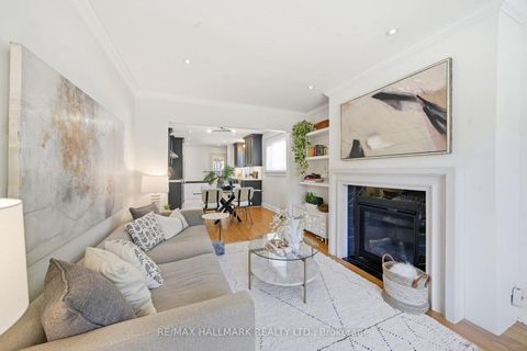 Photo 7 at 42 Marsh Road, Birchmount, Toronto