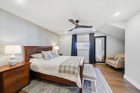 Photo 17 at 1016 Easthill Court, College Manor, Newmarket