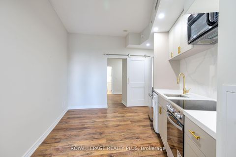 Photo 8 at 1706 - 1 King Street W, Bay Street Corridor, Toronto