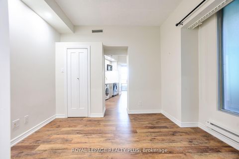 Photo 12 at 1706 - 1 King Street W, Bay Street Corridor, Toronto