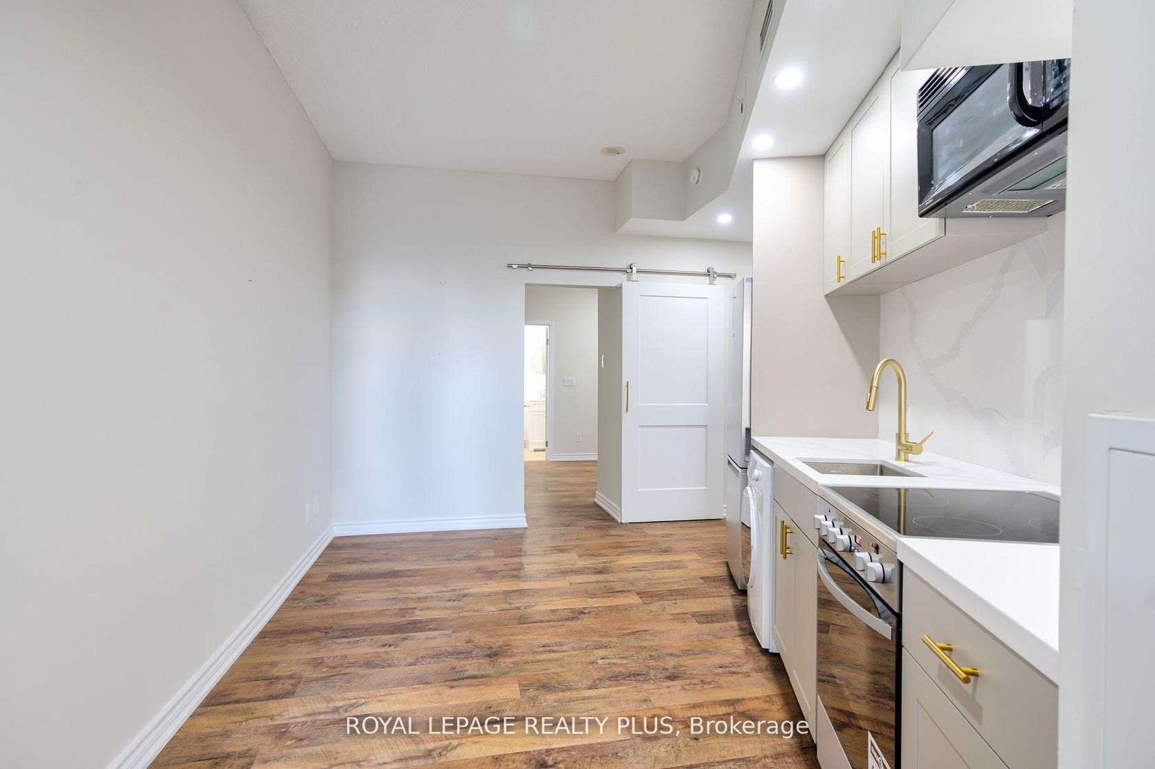 Photo 8 at 1706 - 1 King Street W, Bay Street Corridor, Toronto Photo 8 at 1706 - 1 King Street W, Bay Street Corridor, Toronto