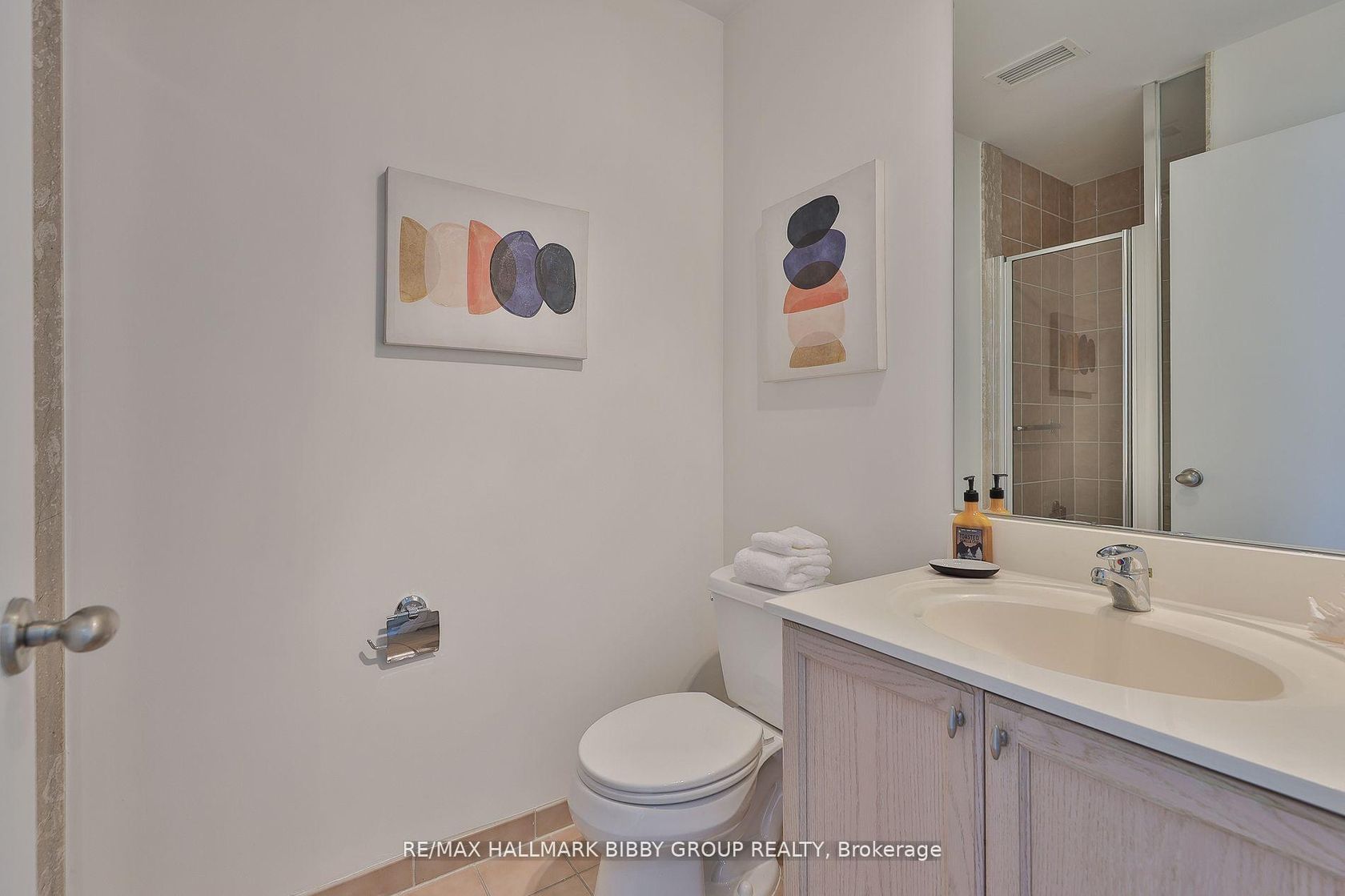 Photo 17 at P302 - 25 Soho Street, Chinatown, Toronto Photo 17 at P302 - 25 Soho Street, Chinatown, Toronto