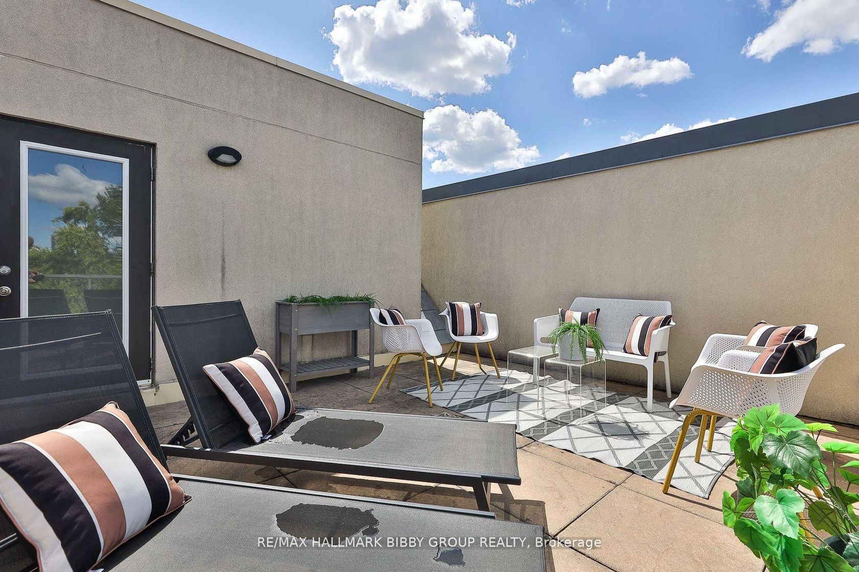 Photo 28 at P302 - 25 Soho Street, Chinatown, Toronto Photo 28 at P302 - 25 Soho Street, Chinatown, Toronto