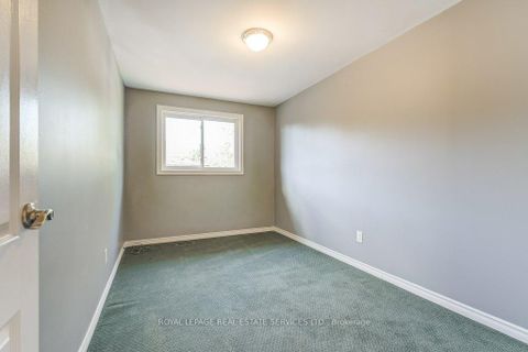 Photo 17 at 1232 Napier Crescent, CP College Park, Oakville