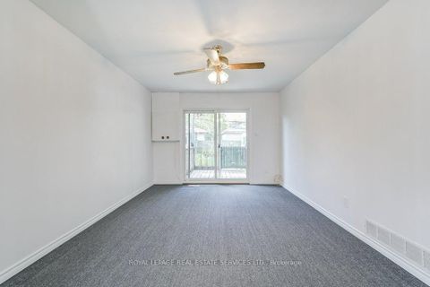 Photo 24 at 1232 Napier Crescent, CP College Park, Oakville