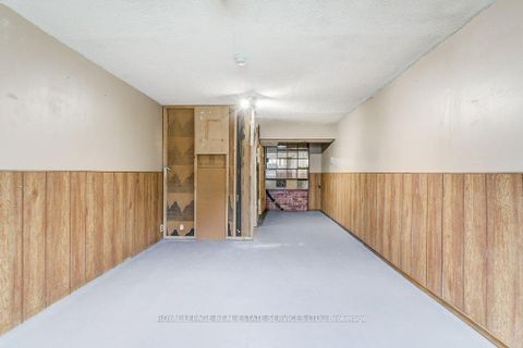 Photo 33 at 1232 Napier Crescent, CP College Park, Oakville