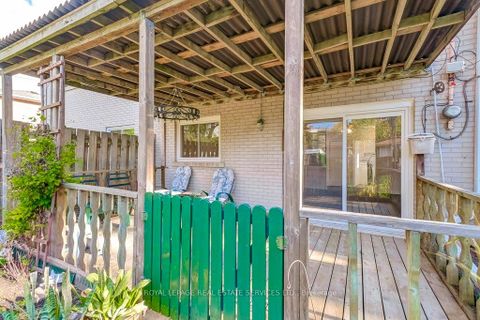 Photo 37 at 1232 Napier Crescent, CP College Park, Oakville