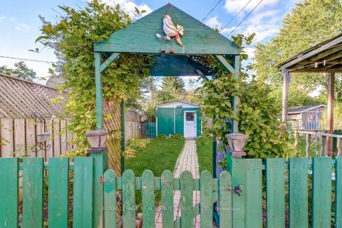 Photo 38 at 1232 Napier Crescent, CP College Park, Oakville