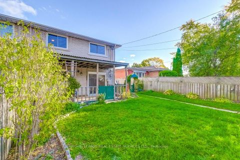 Photo 42 at 1232 Napier Crescent, CP College Park, Oakville