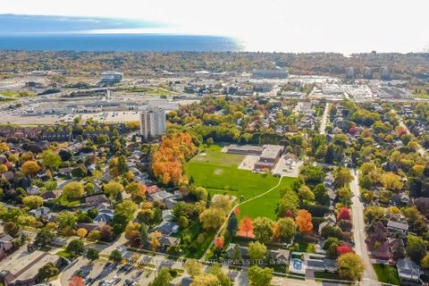 Photo 49 at 1232 Napier Crescent, CP College Park, Oakville