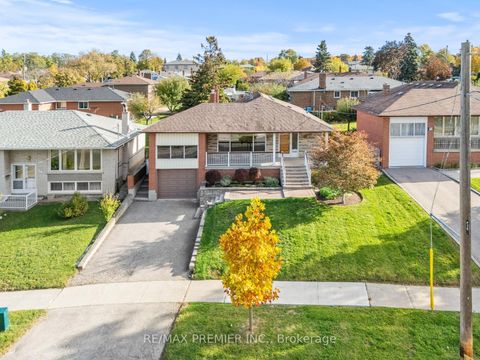Photo 1 at 75 Monclova Road, CFB, Toronto