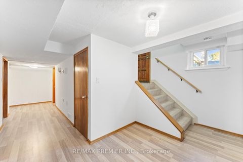 Photo 17 at 75 Monclova Road, CFB, Toronto