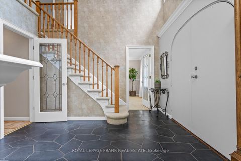 Photo 7 at 848 Swiss Heights, Pinecrest, Oshawa