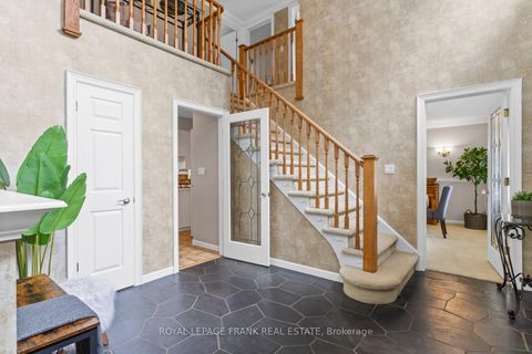 Photo 8 at 848 Swiss Heights, Pinecrest, Oshawa