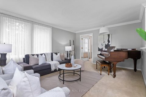 Photo 19 at 848 Swiss Heights, Pinecrest, Oshawa