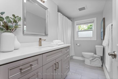 Photo 22 at 848 Swiss Heights, Pinecrest, Oshawa