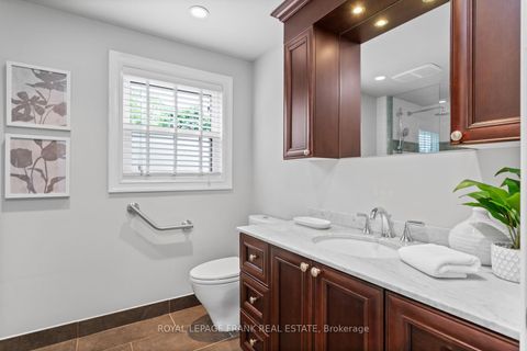 Photo 23 at 848 Swiss Heights, Pinecrest, Oshawa