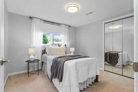 Photo 35 at 848 Swiss Heights, Pinecrest, Oshawa