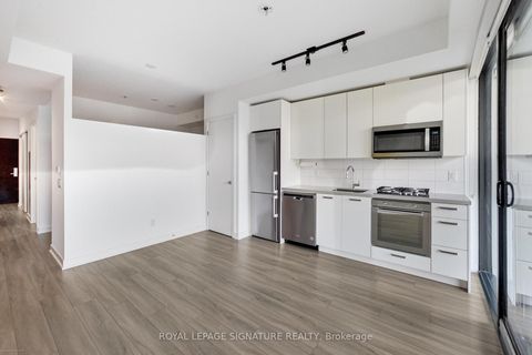 Photo 17 at 708 - 458 Richmond Street W, Waterfront Communities C1, Toronto