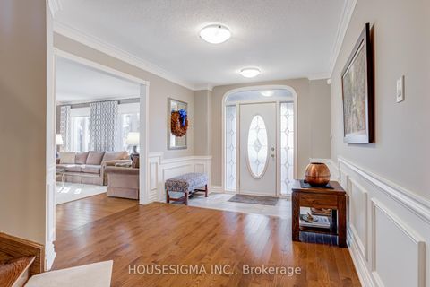 Photo 4 at 9 Montclair Road, Bayview Hill, Richmond Hill