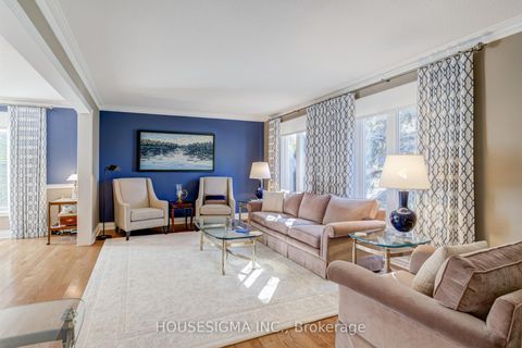 Photo 5 at 9 Montclair Road, Bayview Hill, Richmond Hill