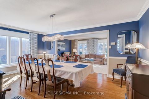 Photo 8 at 9 Montclair Road, Bayview Hill, Richmond Hill Photo 8 at 9 Montclair Road, Bayview Hill, Richmond Hill