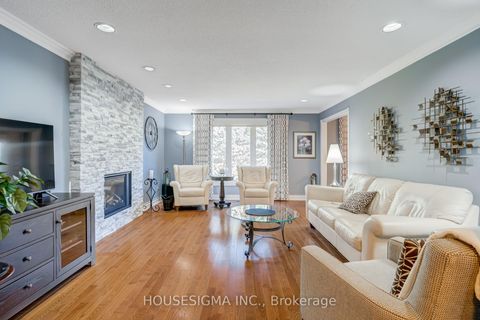 Photo 17 at 9 Montclair Road, Bayview Hill, Richmond Hill