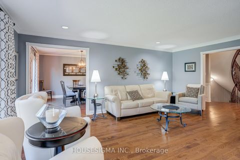 Photo 19 at 9 Montclair Road, Bayview Hill, Richmond Hill