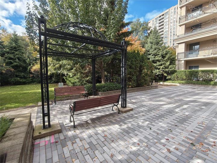 Photo 10 at 412 - 650 Sheppard Avenue E, Bayview Village, Toronto