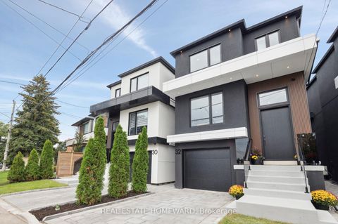 Photo 1 at 32 Westlake Crescent, Lumsden, Toronto