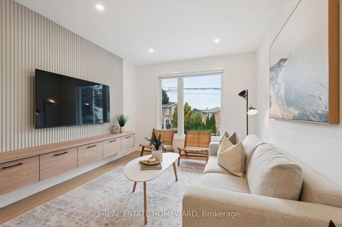 Photo 11 at 32 Westlake Crescent, Lumsden, Toronto