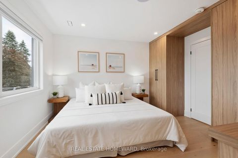 Photo 21 at 32 Westlake Crescent, Lumsden, Toronto