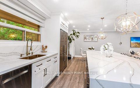 Photo 13 at 149 Allanhurst Drive, Humber Valley, Toronto