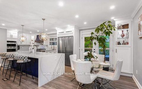 Photo 16 at 149 Allanhurst Drive, Humber Valley, Toronto