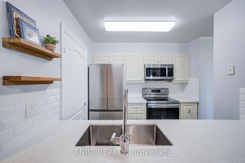 Photo 8 at 808 - 188 Doris Avenue, Willowdale East, Toronto