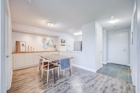 Photo 12 at 808 - 188 Doris Avenue, Willowdale East, Toronto