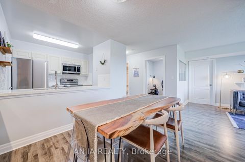 Photo 13 at 808 - 188 Doris Avenue, Willowdale East, Toronto