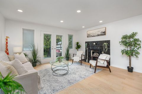 Photo 11 at 50 Ashland Avenue, Woodbine Corridor, Toronto