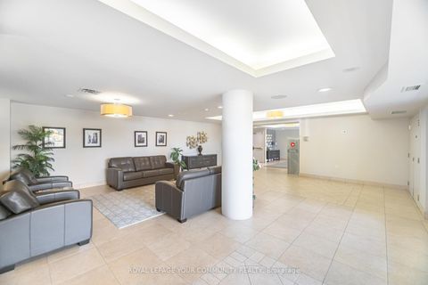 Photo 5 at 218 - 2500 Rutherford Road, Maple, Vaughan