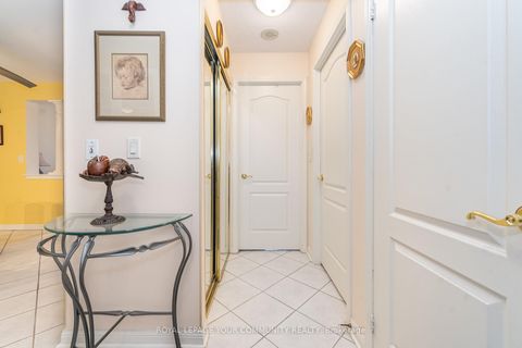 Photo 8 at 218 - 2500 Rutherford Road, Maple, Vaughan