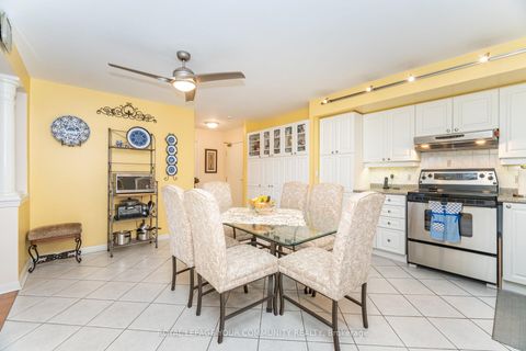 Photo 10 at 218 - 2500 Rutherford Road, Maple, Vaughan