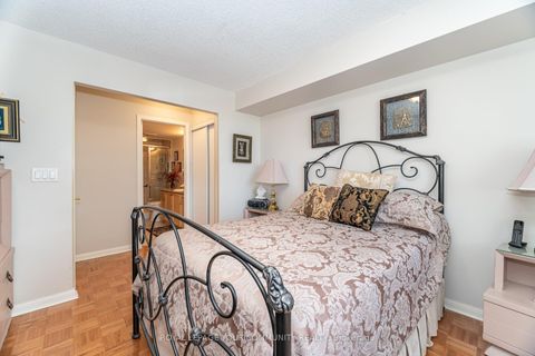 Photo 22 at 218 - 2500 Rutherford Road, Maple, Vaughan