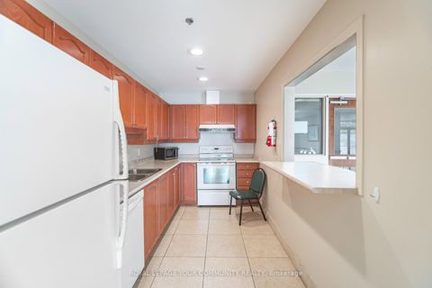 Photo 35 at 218 - 2500 Rutherford Road, Maple, Vaughan